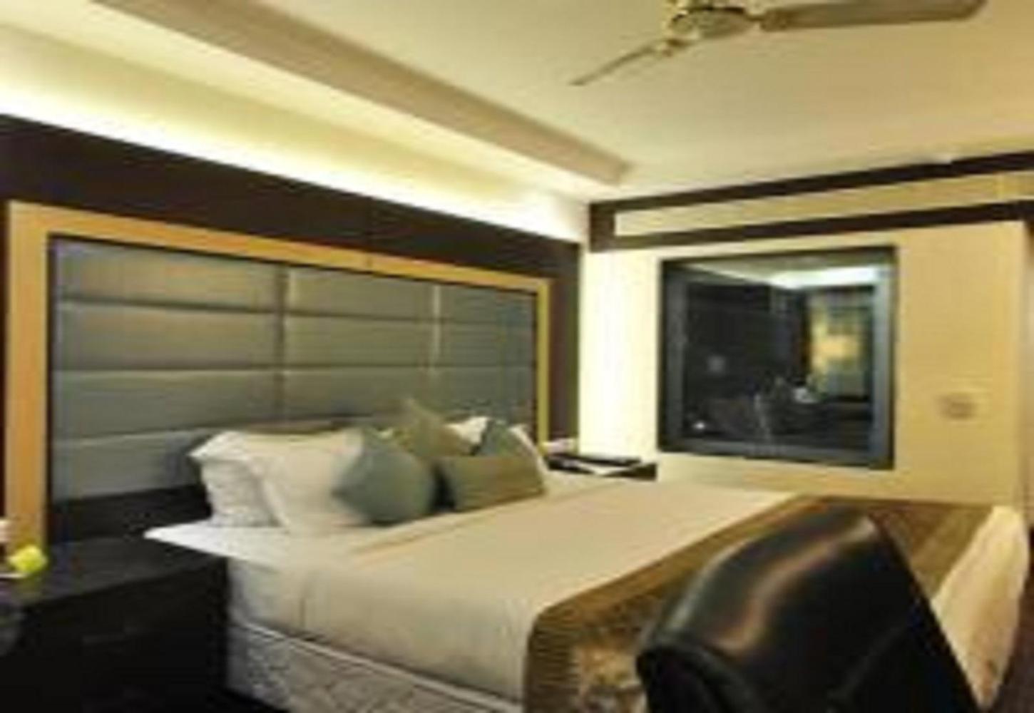 Hotel Gross Inn Near Igi Airport Hotel